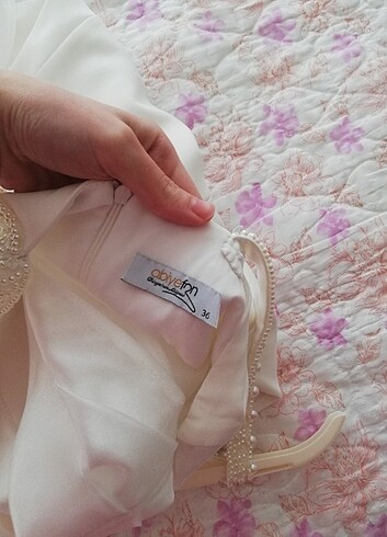s Beden Söz nişan nikah elbisesi
