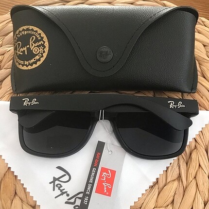  Beden Rayban walferer siyah mat güneş gözlüğü