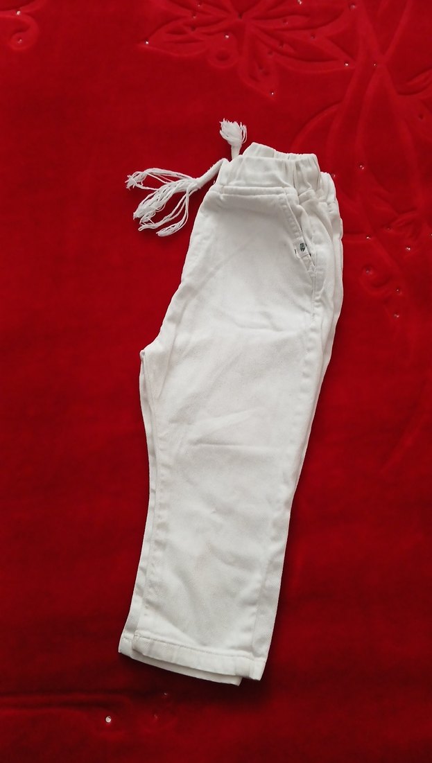 Beyaz Düğmeli Erkek Çocuk Pantolonu - Görsel 3