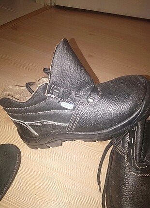 FOSTER ÇELİK TABAN ÇELİK BURUN BOT 39 NUMARA
