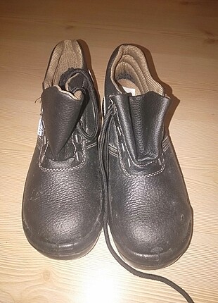 39 Beden FOSTER ÇELİK TABAN ÇELİK BURUN BOT 39 NUMARA