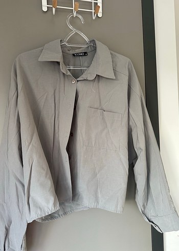 Gri gömlek - Görsel 2