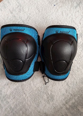 Mavi Biker Diz, kol, baş koruyucu kask set. DECATHLON - Görsel 3