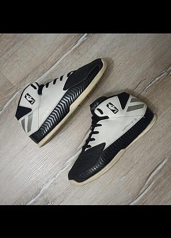 Adidas Basketbol Ayakkabısı 