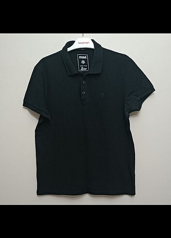  Mavi Polo Yaka T-shirt. 