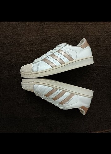 39,5 Beden Adidas Süperstar Spor Ayakkabı 