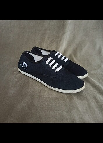 38 Beden siyah Renk Rocket Dog Sneaker.