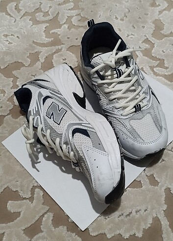 39 Beden beyaz Renk Newbalance ayakkabi