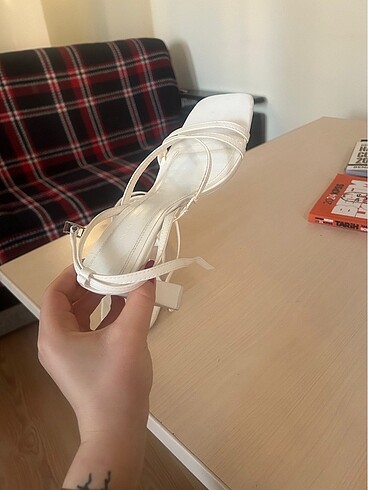 39 Beden beyaz Renk Yazlık sandalet