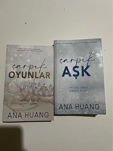 Çarpık Aşk serisi