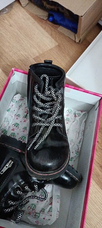Deichmann Yepyeni kız çocuk bot