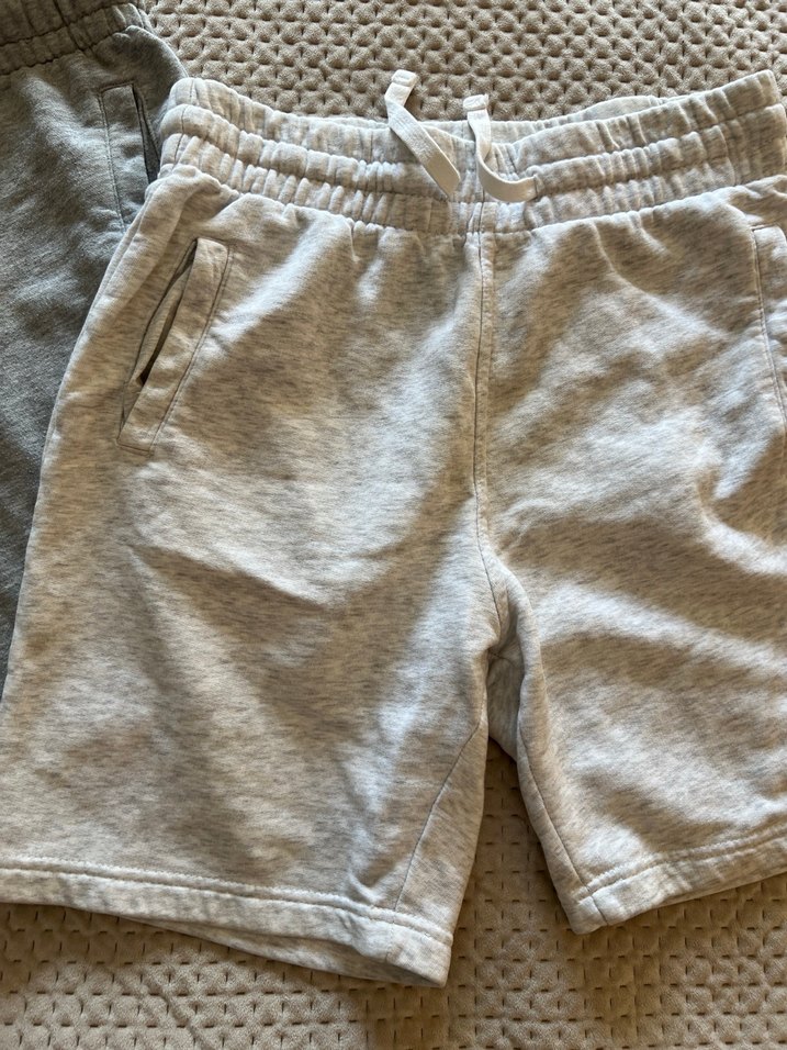 2 adet H&M Gri Pamuklu Erkek Şortları - Görsel 2