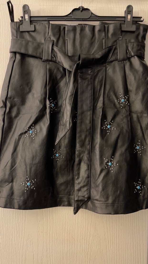 Twist Zımbalı Mavi Taşlı Deri Etek - Görsel 3