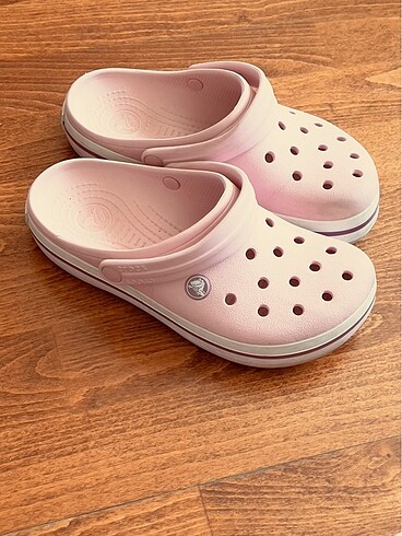 Pembe crocs 37-38