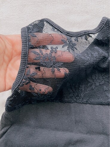 6 Yaş Beden Koton arkası tül kolsuz tshirt