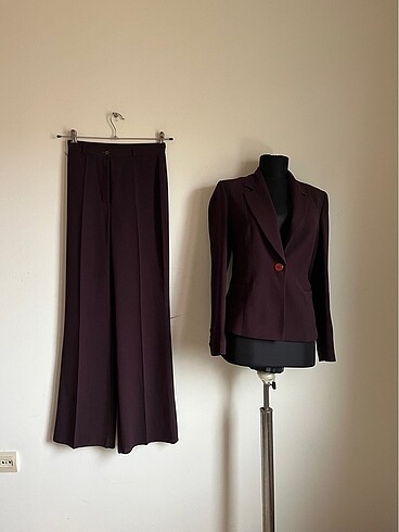 Bordo takım elbise