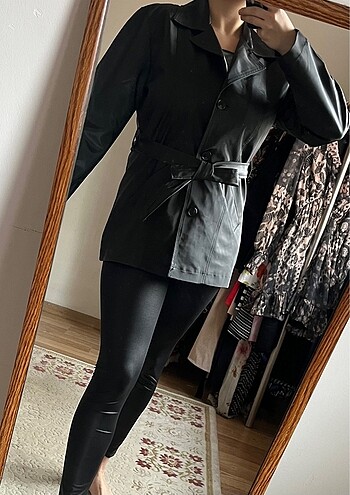 l Beden Deri görünümlü trenchcoat