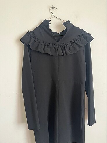 H&M Volanlı elbise