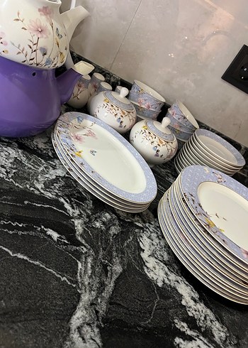 Mor Çiçek Desenli Pastel Sofra Takımı 12 kişiliktir - Görsel 2