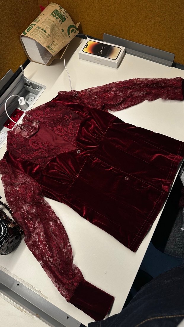 Bordo Düğmeli Gotik Kadife Bluz - Görsel 5