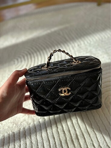 Beden Chanel siyah mini çanta