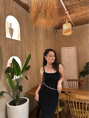 xs Beden Bershka elbise