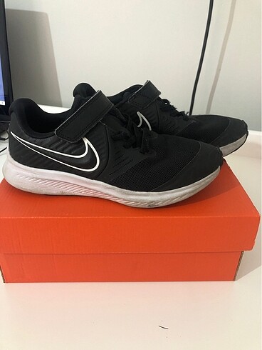 Nike kız çocuk spor ayakkabı