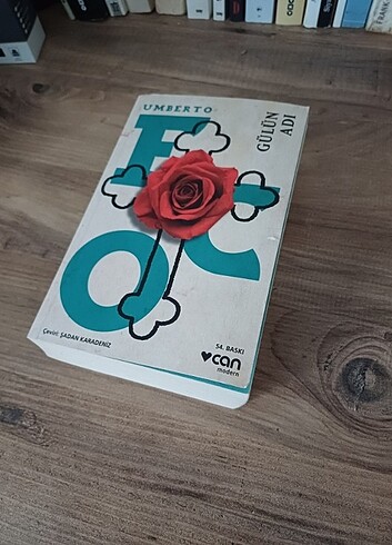Gülün adı Umberto Eco 
