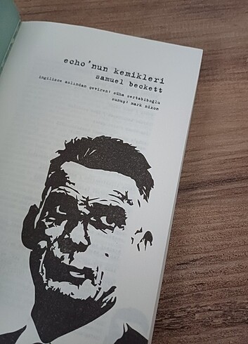  Beden Renk Samuel Beckett Echo'nun Kemikleri 