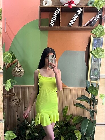 Neon elbise
