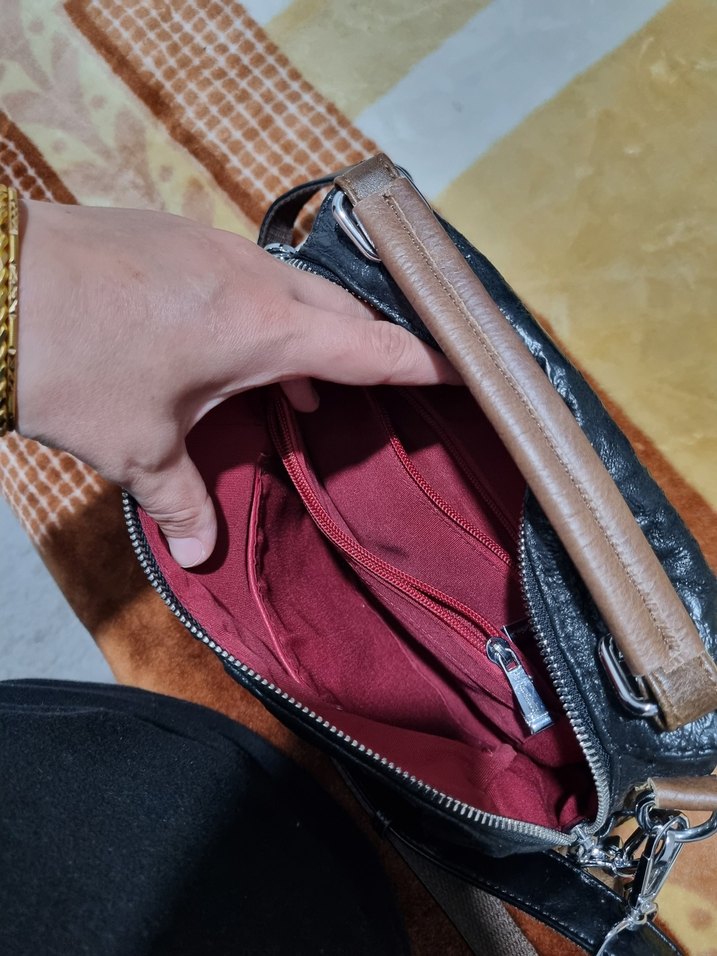 Zincir Detaylı Siyah  Çanta - Görsel 3