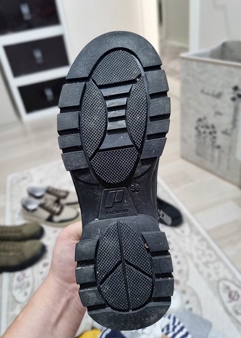 Kadın Sneaker Bot - Görsel 3