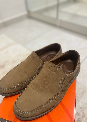 Kahverengi Sokak Stili Ayakkabı Temizleyici Seti - Görsel 4