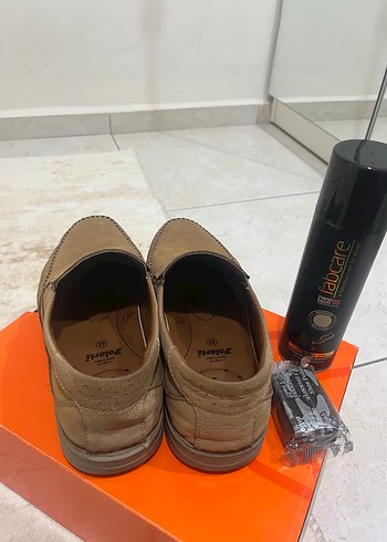 Kahverengi Sokak Stili Ayakkabı Temizleyici Seti - Görsel 3