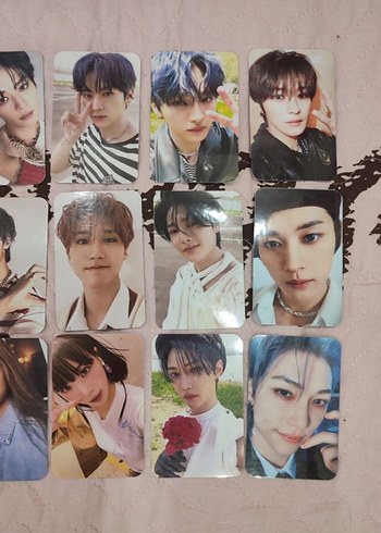 Beden çeşitli Renk Photocard Stray Kids NJZ Le Sserafim