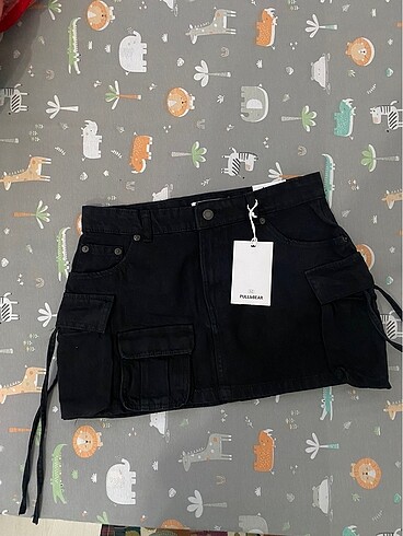m Beden siyah Renk Pull and bear kargo kot etek
