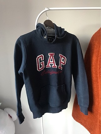 gap sweat