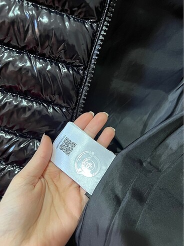 m Beden siyah Renk Moncler puff yelek