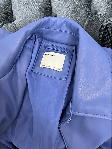 Bershka suni deri trençkot