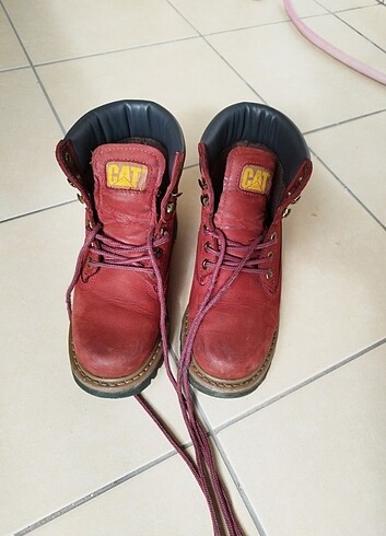 37 Beden bordo Renk Orjinal cat bot