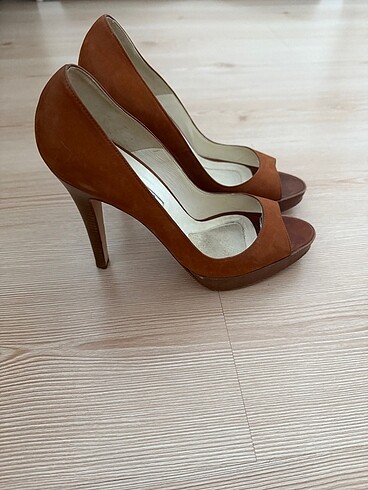 Brian Atwood Çok şık taba ayakkabı
