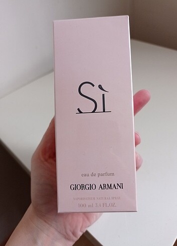Giorgio Armani Si kadın parfüm