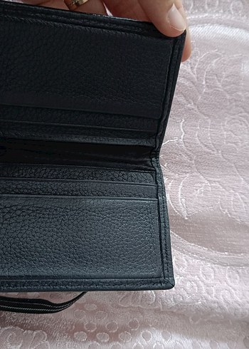Siyah Cüzdan - Görsel 2