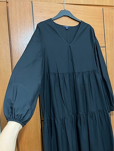 Kiabi KIABI 36 beden elbise. Sıfır Üründür. Uzunluk 134 cm.