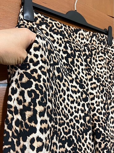 F&F F&F 38 beden pantolon. Sıfır üründür.