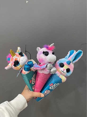 Misfittens sürpriz peluş kedicikler