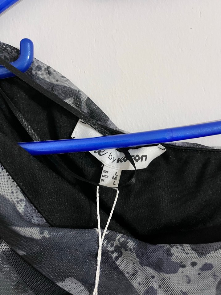 Gri Batik Desenli Uzun Drapeli Kadın Elbise - Görsel 3