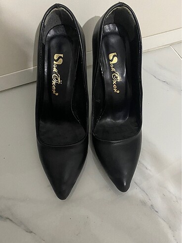 Diğer Stiletto