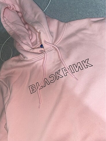 blackpink hm sweatshirt