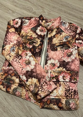 Çiçek Desenli çocuk yağmurluk ceket - Görsel 2